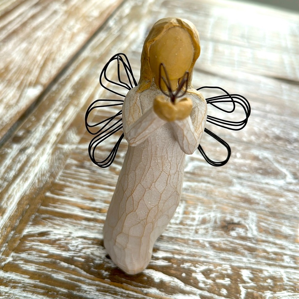 Willow Tree - Angel figurine - EUC